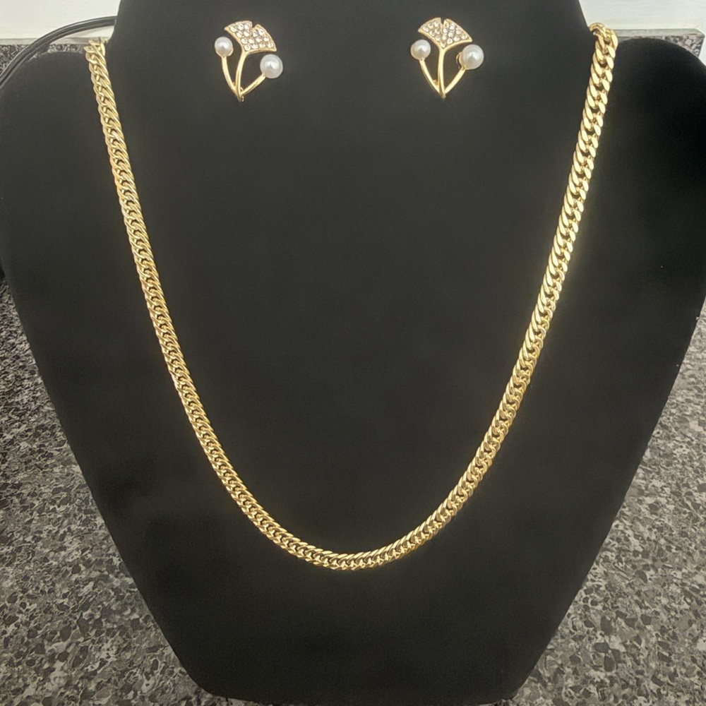 Gold-Tone Curb Chain Necklace and Pearl Stud Earring Set